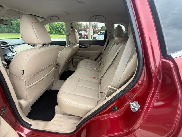 Photo of 2015 Cayenne Red Nissan Rogue