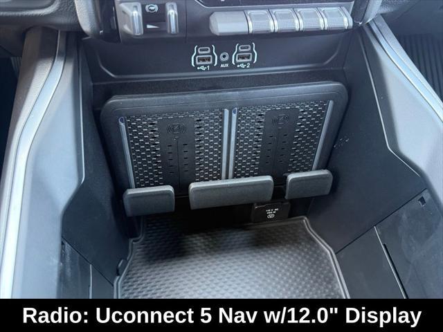 Photo of 2025 Diamond Black Crystal Pearlcoat RAM 2500