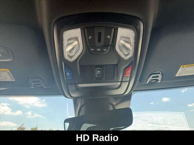 Photo of 2025 Diamond Black Crystal Pearlcoat RAM 2500