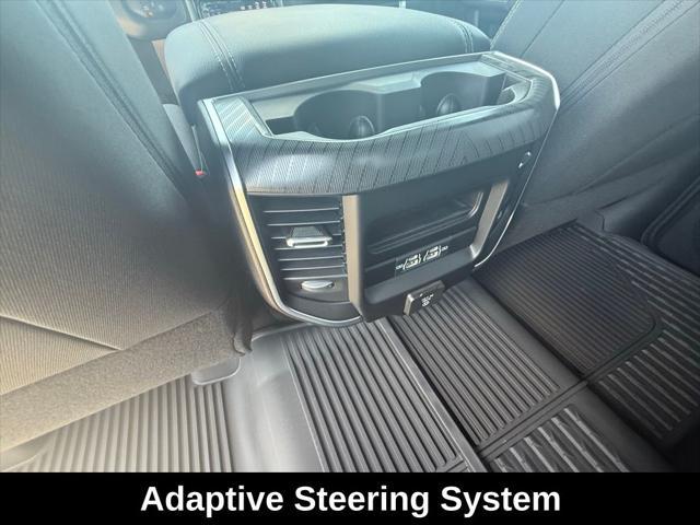 Photo of 2025 Diamond Black Crystal Pearlcoat RAM 2500