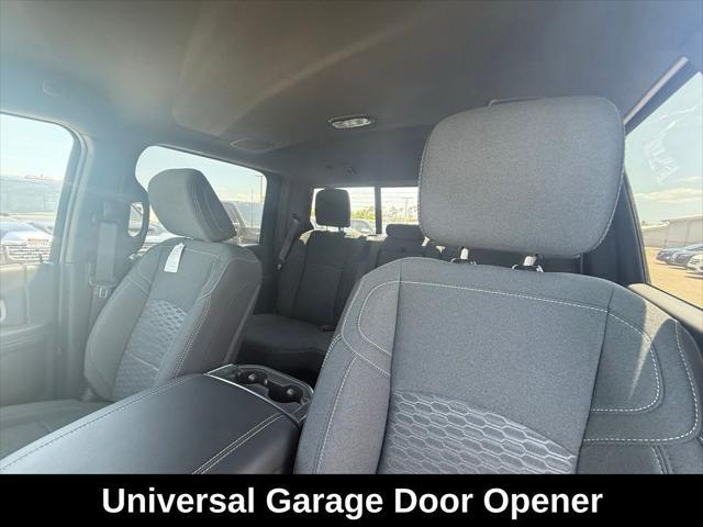 Photo of 2025 Diamond Black Crystal Pearlcoat RAM 2500