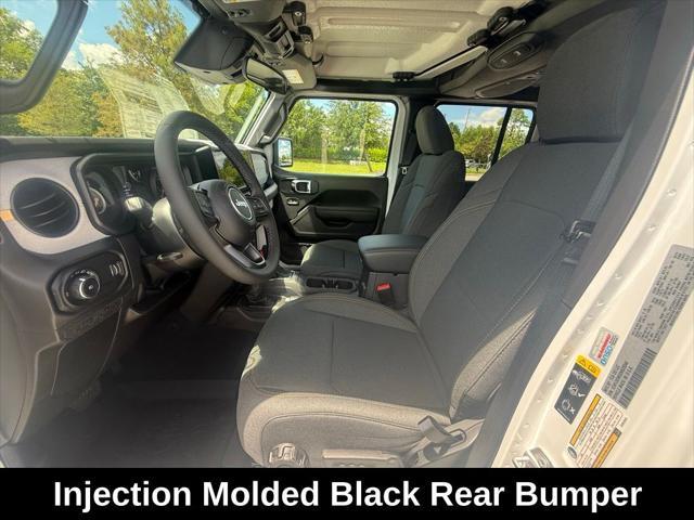Photo of 2025 Bright White Clearcoat Jeep Wrangler
