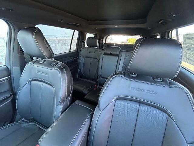 Photo of 2025 Silver Zynith Jeep Grand Cherokee L