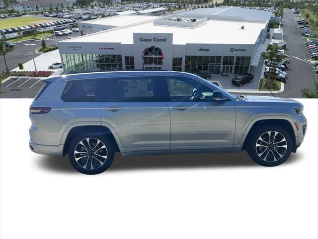 Photo of 2025 Silver Zynith Jeep Grand Cherokee L