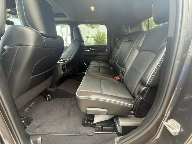 Photo of 2025 Granite Crystal Metallic Clearcoat RAM 2500