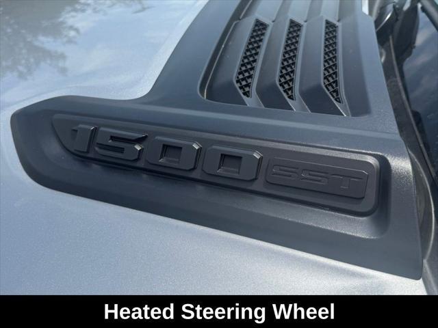 Photo of 2025 Billet Silver Metallic Clearcoat RAM 1500