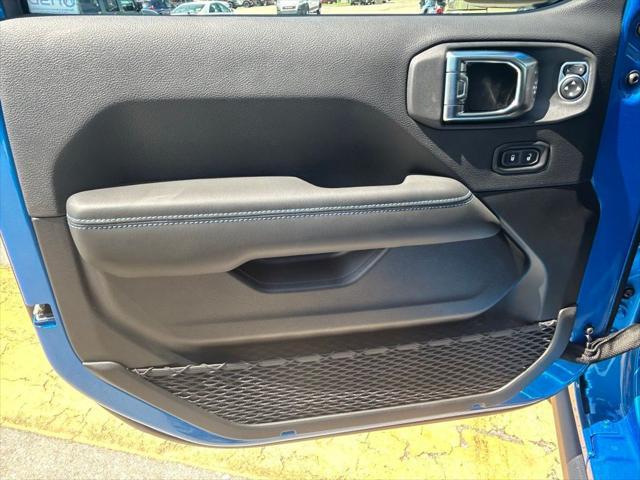 Photo of 2025 Hydro Blue Pearlcoat Jeep Wrangler 4xe