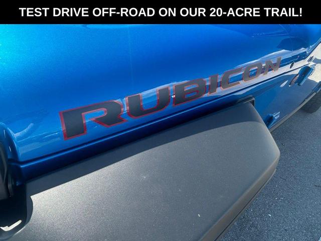 Photo of 2025 Hydro Blue Pearlcoat Jeep Gladiator