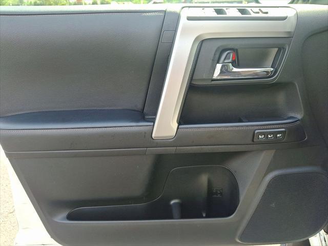 Photo of 2023 Blizzard Pearl Toyota 4Runner