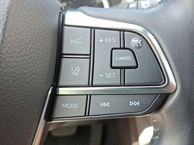 Photo of 2021 Noon Dust Toyota Highlander