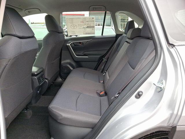 Photo of 2025 Silver Sky Metallic Toyota RAV4 Hybrid