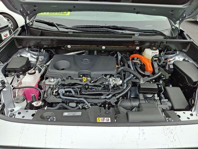 Photo of 2025 Silver Sky Metallic Toyota RAV4 Hybrid