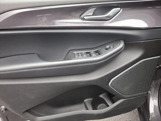 Photo of 2021 Baltic Gray Metallic Clearcoat Jeep Grand Cherokee L