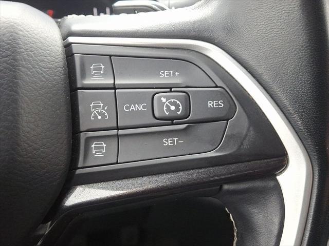 Photo of 2021 Baltic Gray Metallic Clearcoat Jeep Grand Cherokee L