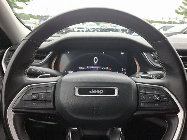 Photo of 2021 Baltic Gray Metallic Clearcoat Jeep Grand Cherokee L