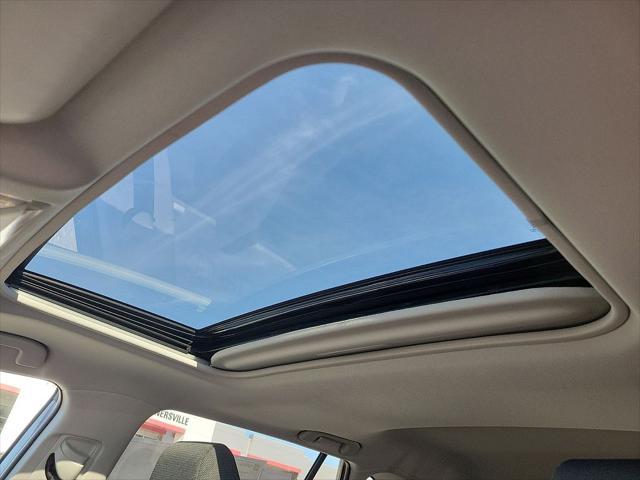Photo of 2025 Ice Cap Toyota RAV4