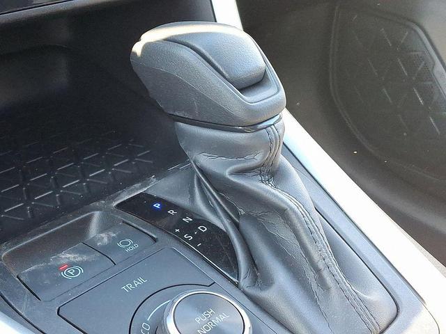 Photo of 2025 Magnetic Gray Metallic Toyota RAV4 Hybrid
