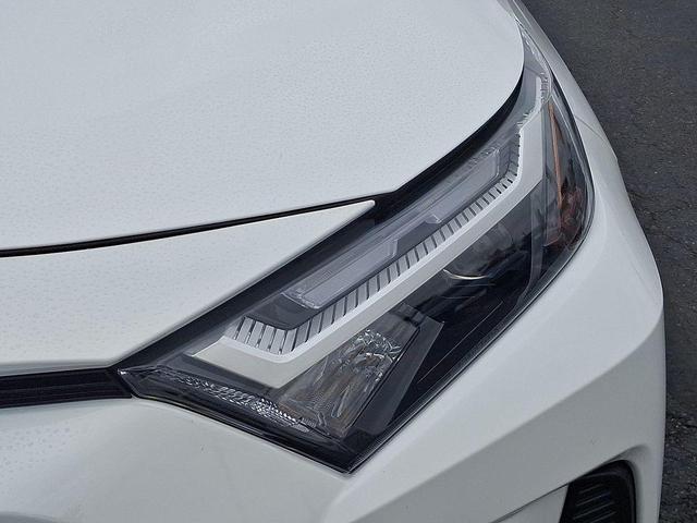 Photo of 2025 Ice Cap Toyota RAV4 Hybrid