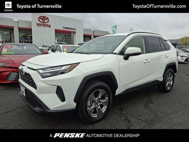 Photo of 2025 Ice Cap Toyota RAV4 Hybrid