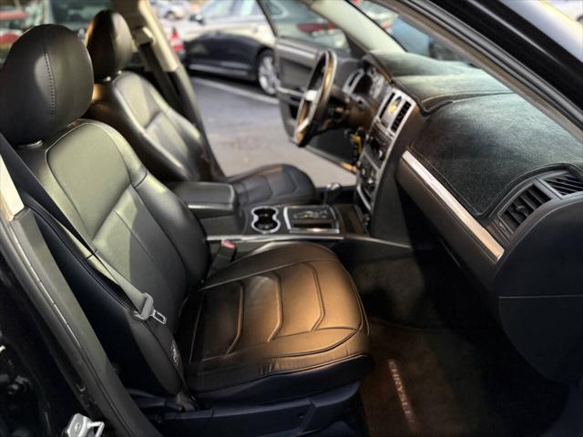 Photo of 2008 Black Chrysler 300