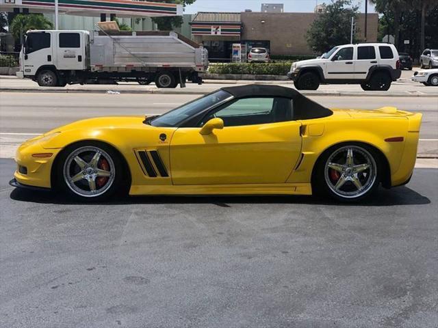 Photo of 2006 Yellow Chevrolet Corvette