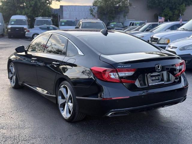 Photo of 2018 Crystal Black Pearl Honda Accord