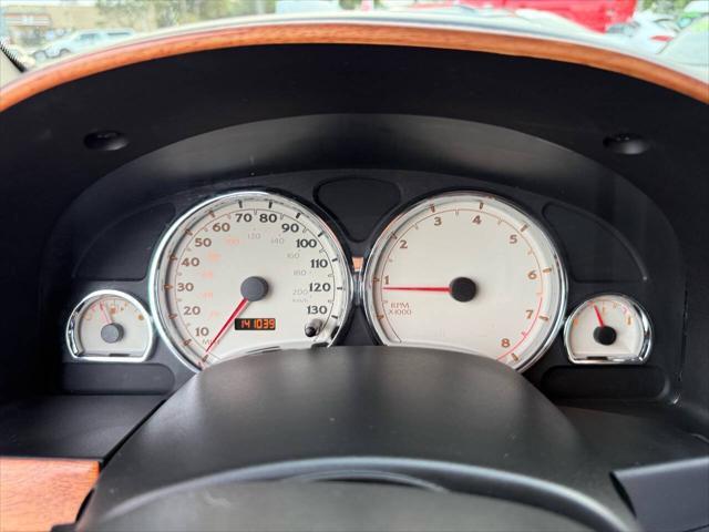 Photo of 2006 White Saturn Vue