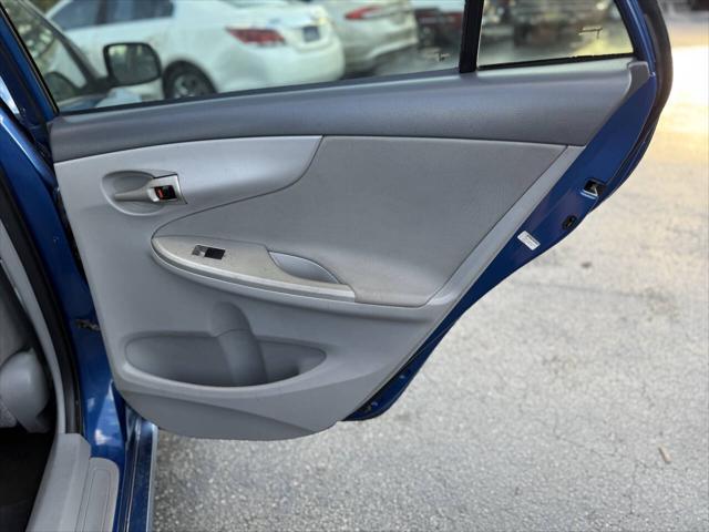 Photo of 2010 Blue Toyota Corolla