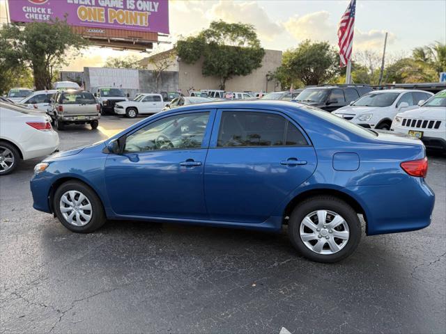 Photo of 2010 Blue Toyota Corolla