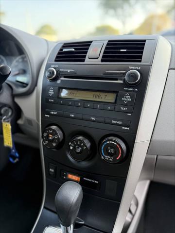 Photo of 2010 Blue Toyota Corolla