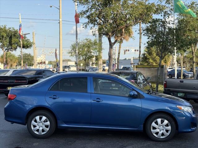 Photo of 2010 Blue Toyota Corolla