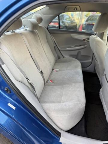 Photo of 2010 Blue Toyota Corolla