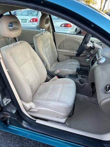 Photo of 2005 Dragonfly Green Saturn Ion