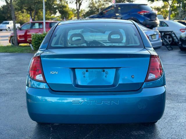 Photo of 2005 Dragonfly Green Saturn Ion