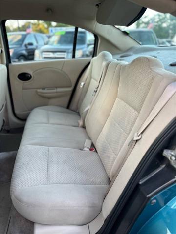 Photo of 2005 Dragonfly Green Saturn Ion