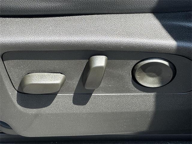 Photo of 2025 Volcanic Red Tintcoat GMC Yukon