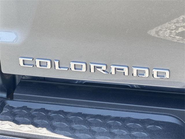 Photo of 2025 Sterling Gray Metallic Chevrolet Colorado