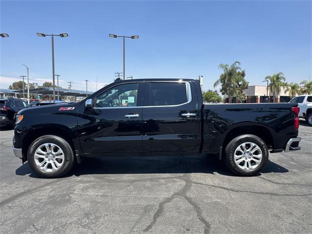 Photo of 2022 Black Chevrolet Silverado 1500