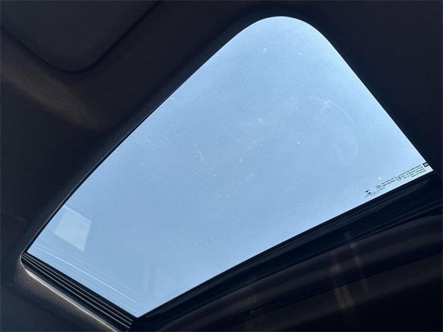 Photo of 2022 Black Chevrolet Silverado 1500