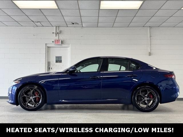 Photo of 2017 Montecarlo Blue Metallic Alfa Romeo Giulia