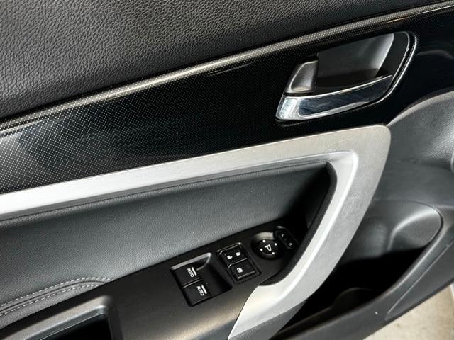 Photo of 2014 Alabaster Silver Metallic Honda Accord