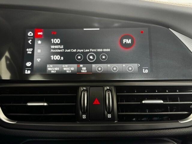 Photo of 2025 Verde Alfa Romeo Giulia