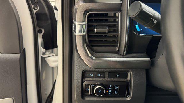 Photo of 2023 White Ford F-350