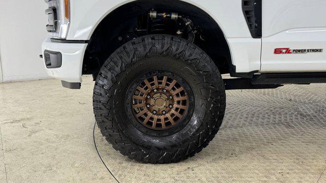 Photo of 2023 White Ford F-350
