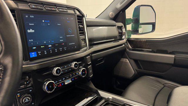 Photo of 2023 White Ford F-350