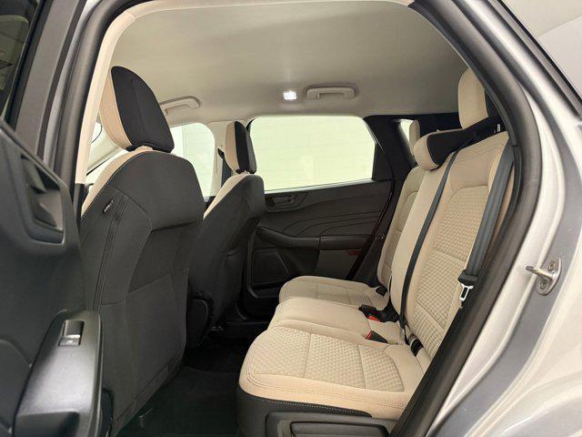 Photo of 2022 Iconic Silver Metallic Ford Escape