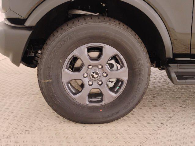 Photo of 2025 Shadow Black Ford Bronco