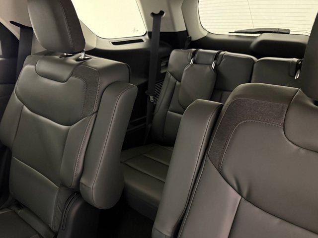 Photo of 2025 Carbonized Gray Metallic Ford Explorer