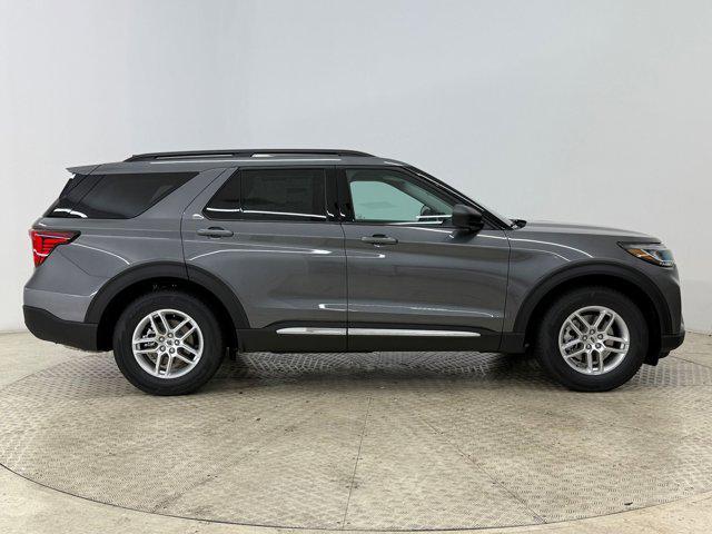 Photo of 2025 Carbonized Gray Metallic Ford Explorer