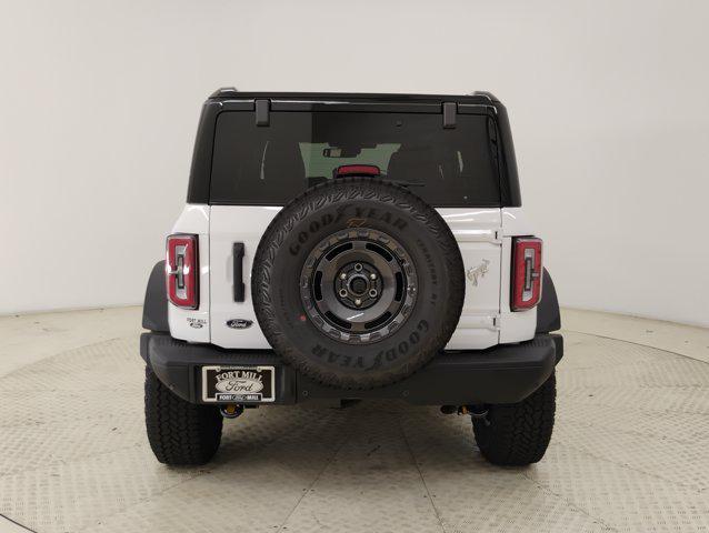Photo of 2025 Oxford White Ford Bronco